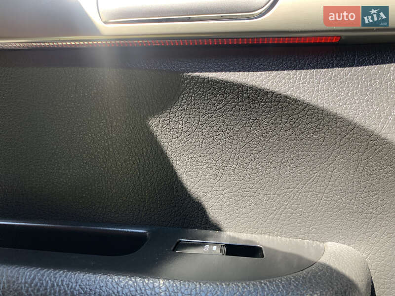 Внедорожник / Кроссовер Kia Sorento 2012 в Вараше