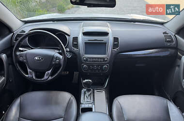 Внедорожник / Кроссовер Kia Sorento 2014 в 