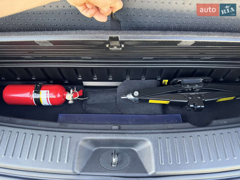 Внедорожник / Кроссовер Kia Sorento 2014 в Луцке