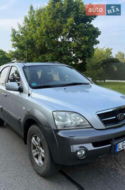 Внедорожник / Кроссовер Kia Sorento 2005 в Лозовой