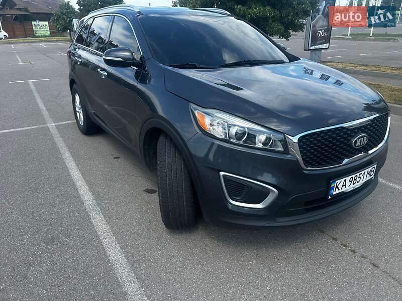 Внедорожник / Кроссовер Kia Sorento 2016 в Киеве