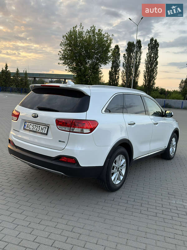 Позашляховик / Кросовер Kia Sorento 2015 в Луцьку