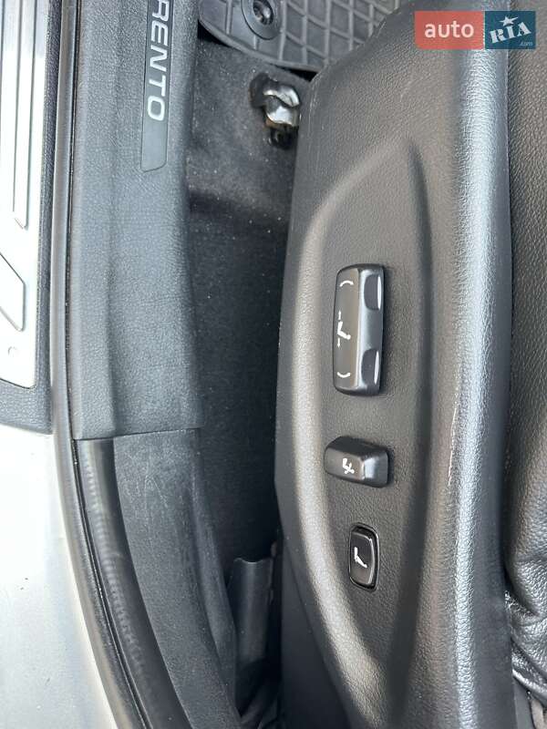 Внедорожник / Кроссовер Kia Sorento 2011 в Дубровице