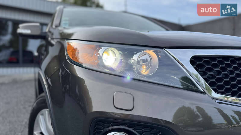 Внедорожник / Кроссовер Kia Sorento 2011 в Хмельницком