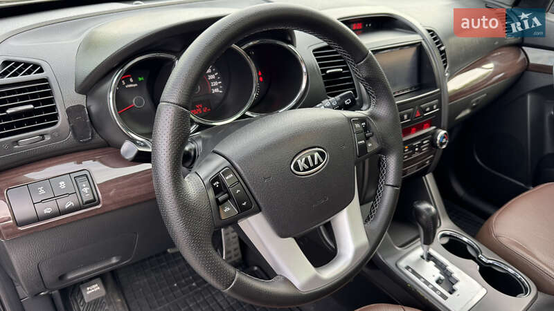 Внедорожник / Кроссовер Kia Sorento 2011 в Хмельницком