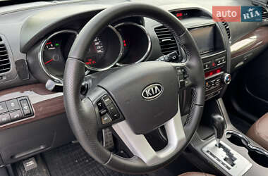 Внедорожник / Кроссовер Kia Sorento 2011 в 