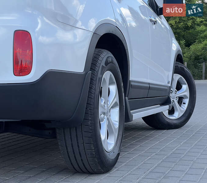 Внедорожник / Кроссовер Kia Sorento 2013 в Житомире