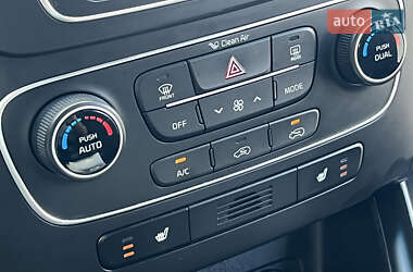 Внедорожник / Кроссовер Kia Sorento 2013 в 