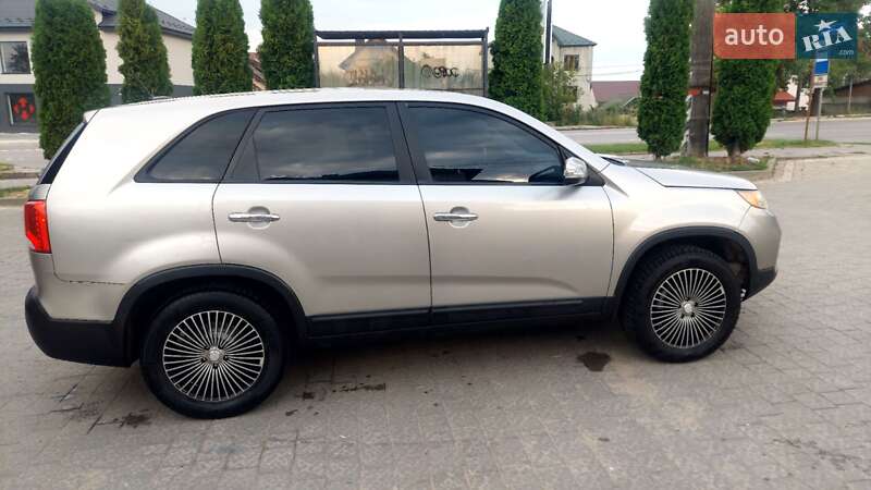 Внедорожник / Кроссовер Kia Sorento 2012 в Ивано-Франковске