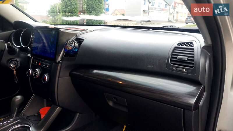 Внедорожник / Кроссовер Kia Sorento 2012 в Ивано-Франковске