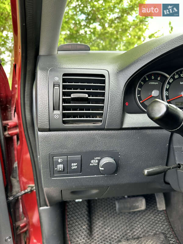 Внедорожник / Кроссовер Kia Sorento 2006 в Киеве