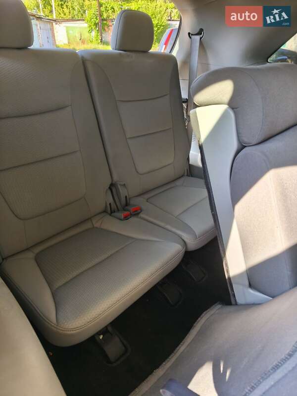 Внедорожник / Кроссовер Kia Sorento 2011 в Харькове