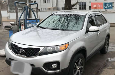 Позашляховик / Кросовер Kia Sorento 2011 в 