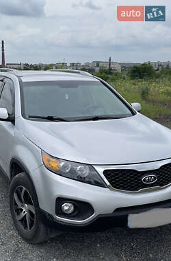 Позашляховик / Кросовер Kia Sorento 2011 в 