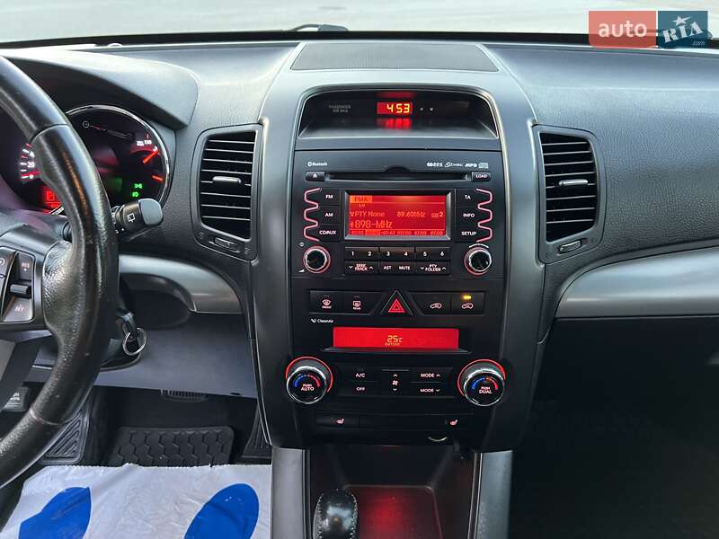 Внедорожник / Кроссовер Kia Sorento 2011 в Радивилове