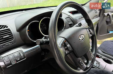Внедорожник / Кроссовер Kia Sorento 2011 в 