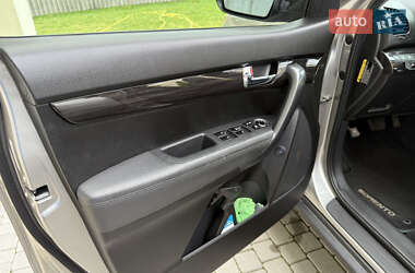 Внедорожник / Кроссовер Kia Sorento 2011 в 