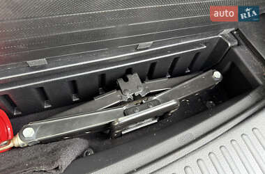 Внедорожник / Кроссовер Kia Sorento 2011 в 
