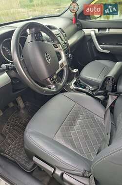 Внедорожник / Кроссовер Kia Sorento 2012 в 