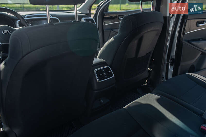 Внедорожник / Кроссовер Kia Sorento 2019 в Львове