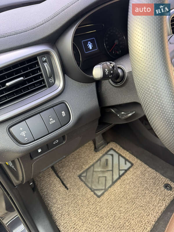 Позашляховик / Кросовер Kia Sorento 2015 в Києві