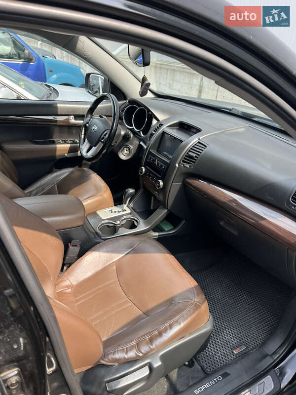 Позашляховик / Кросовер Kia Sorento 2010 в Чернівцях фото 16 Позашляховик / Кросовер Kia Sorento 2010 в Чернівцях