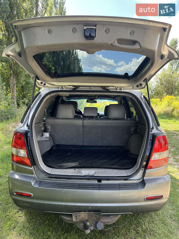 Внедорожник / Кроссовер Kia Sorento 2004 в Запорожье