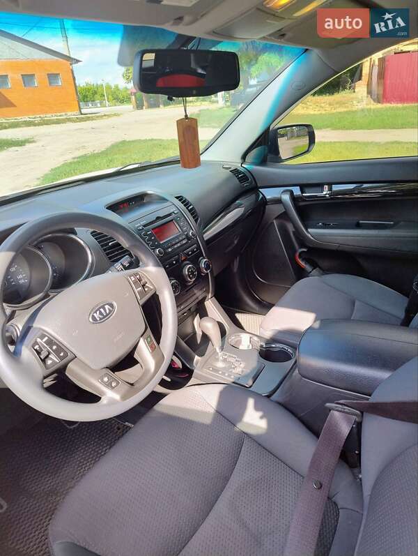 Внедорожник / Кроссовер Kia Sorento 2010 в Ахтырке