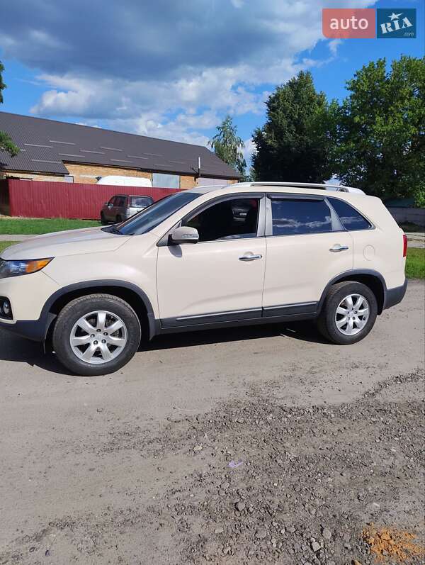 Внедорожник / Кроссовер Kia Sorento 2010 в Ахтырке