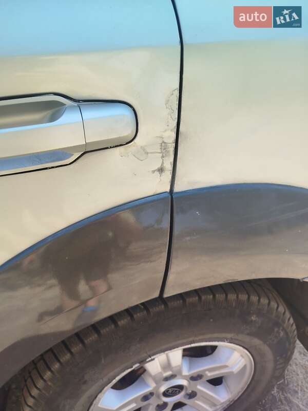 Внедорожник / Кроссовер Kia Sorento 2004 в Очакове