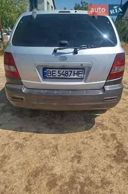 Внедорожник / Кроссовер Kia Sorento 2004 в 
