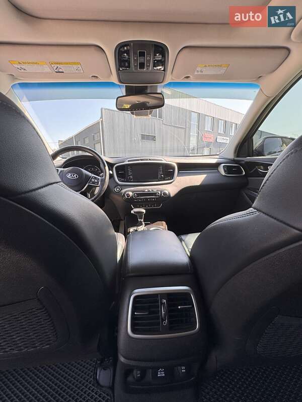 Внедорожник / Кроссовер Kia Sorento 2018 в Стрые
