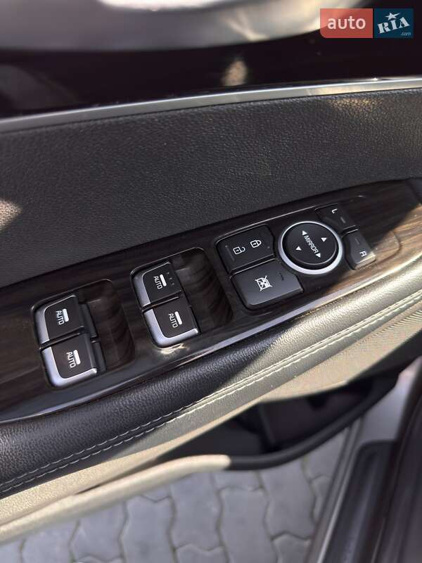 Внедорожник / Кроссовер Kia Sorento 2018 в Стрые