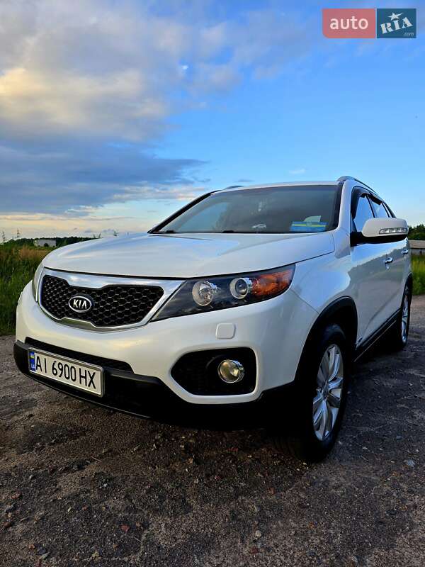 Внедорожник / Кроссовер Kia Sorento 2012 в 