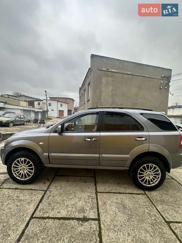 Внедорожник / Кроссовер Kia Sorento 2007 в Черновцах