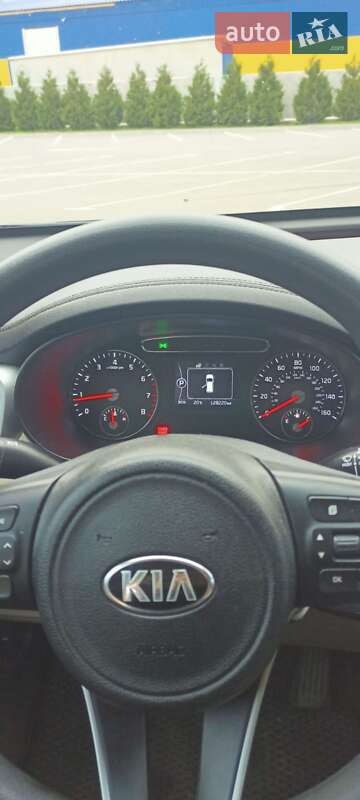 Внедорожник / Кроссовер Kia Sorento 2016 в Хмельнике