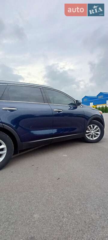 Внедорожник / Кроссовер Kia Sorento 2016 в Хмельнике