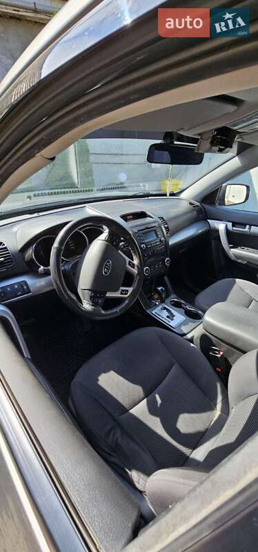 Позашляховик / Кросовер Kia Sorento 2012 в Береговому