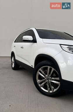 Внедорожник / Кроссовер Kia Sorento 2013 в 