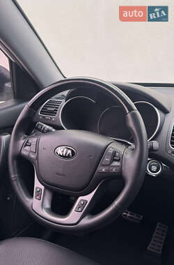 Внедорожник / Кроссовер Kia Sorento 2013 в 