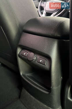 Внедорожник / Кроссовер Kia Sorento 2013 в 