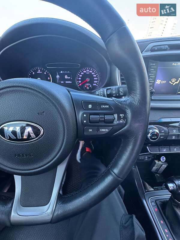 Внедорожник / Кроссовер Kia Sorento 2015 в Харькове