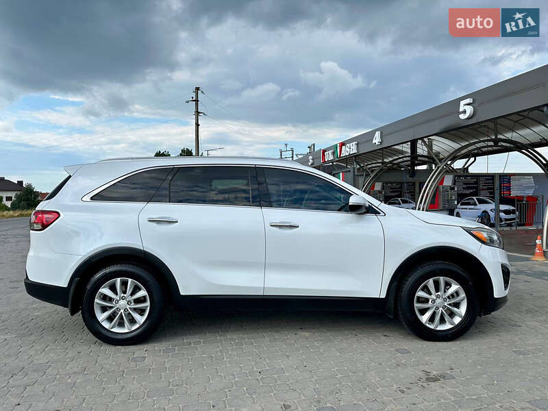 Внедорожник / Кроссовер Kia Sorento 2015 в Ивано-Франковске