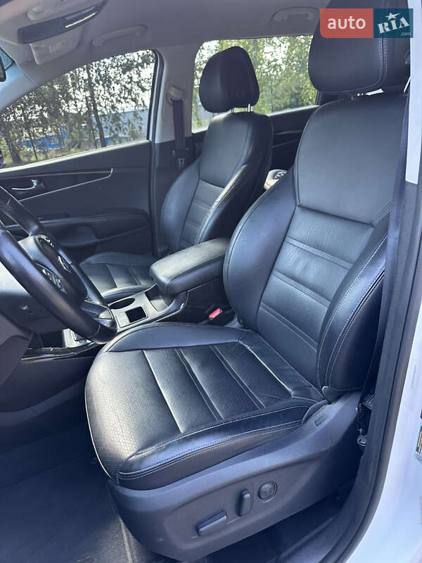 Позашляховик / Кросовер Kia Sorento 2015 в Харкові