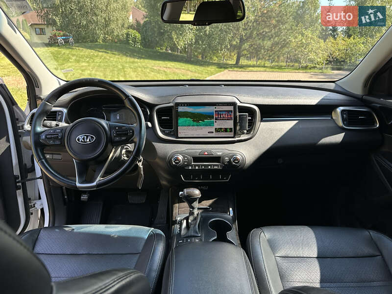 Позашляховик / Кросовер Kia Sorento 2015 в Харкові