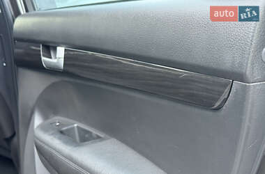Внедорожник / Кроссовер Kia Sorento 2012 в 