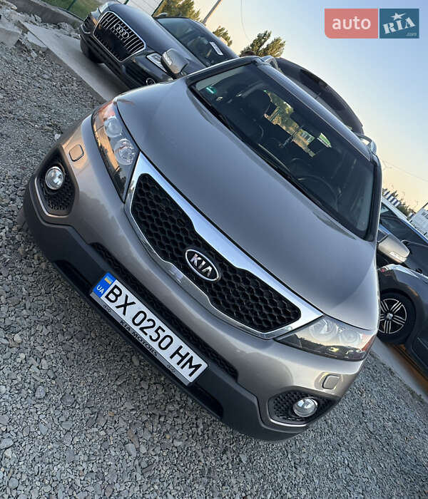 Внедорожник / Кроссовер Kia Sorento 2011 в Каменец-Подольском