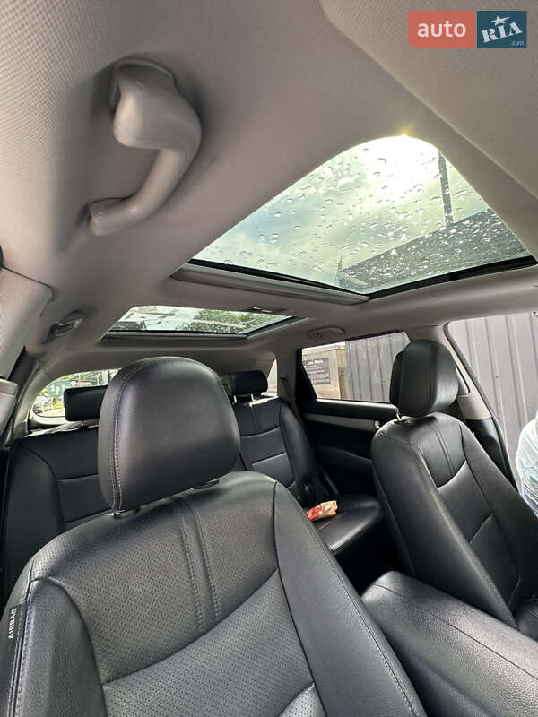 Внедорожник / Кроссовер Kia Sorento 2011 в Каменец-Подольском