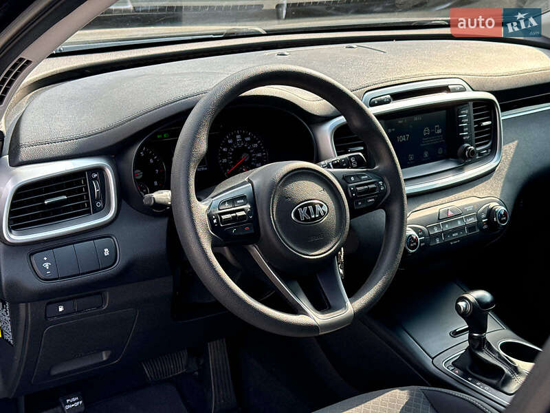 Позашляховик / Кросовер Kia Sorento 2017 в Вінниці фото 19 Позашляховик / Кросовер Kia Sorento 2017 в Вінниці