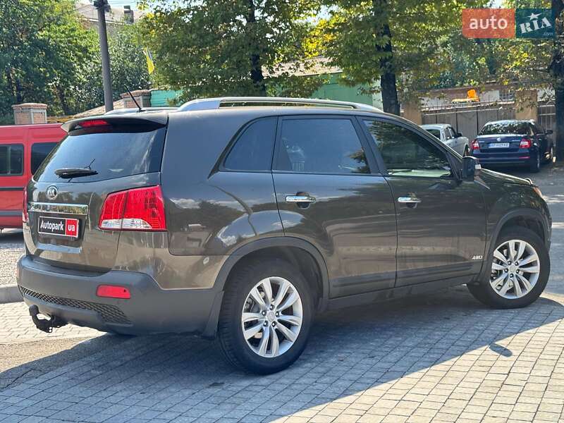 Внедорожник / Кроссовер Kia Sorento 2010 в Запорожье